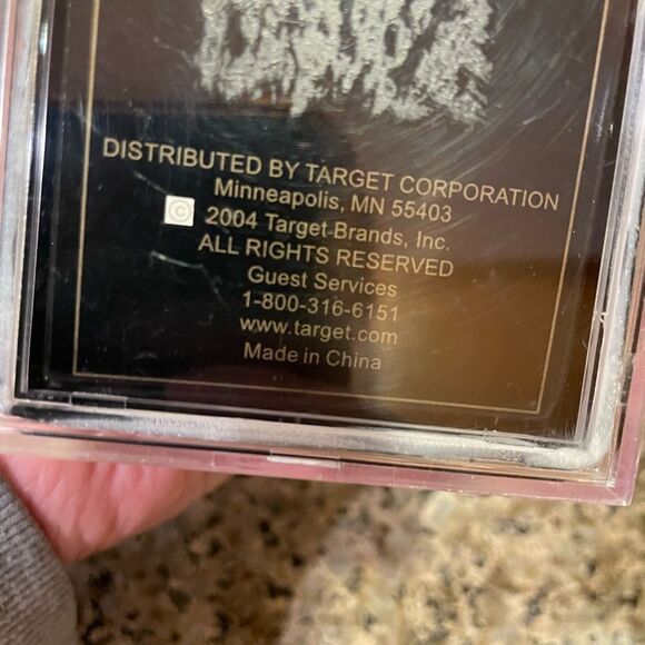 Bride and Groom Hand Painted Glass Boxed Ornament 2004 - Picture 12 of 13